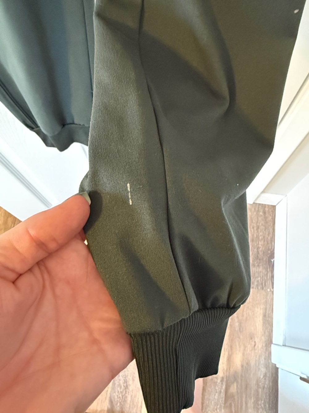 Rachel Zoe Olive Drawstring Jogger Pants - Picture 8 of 8